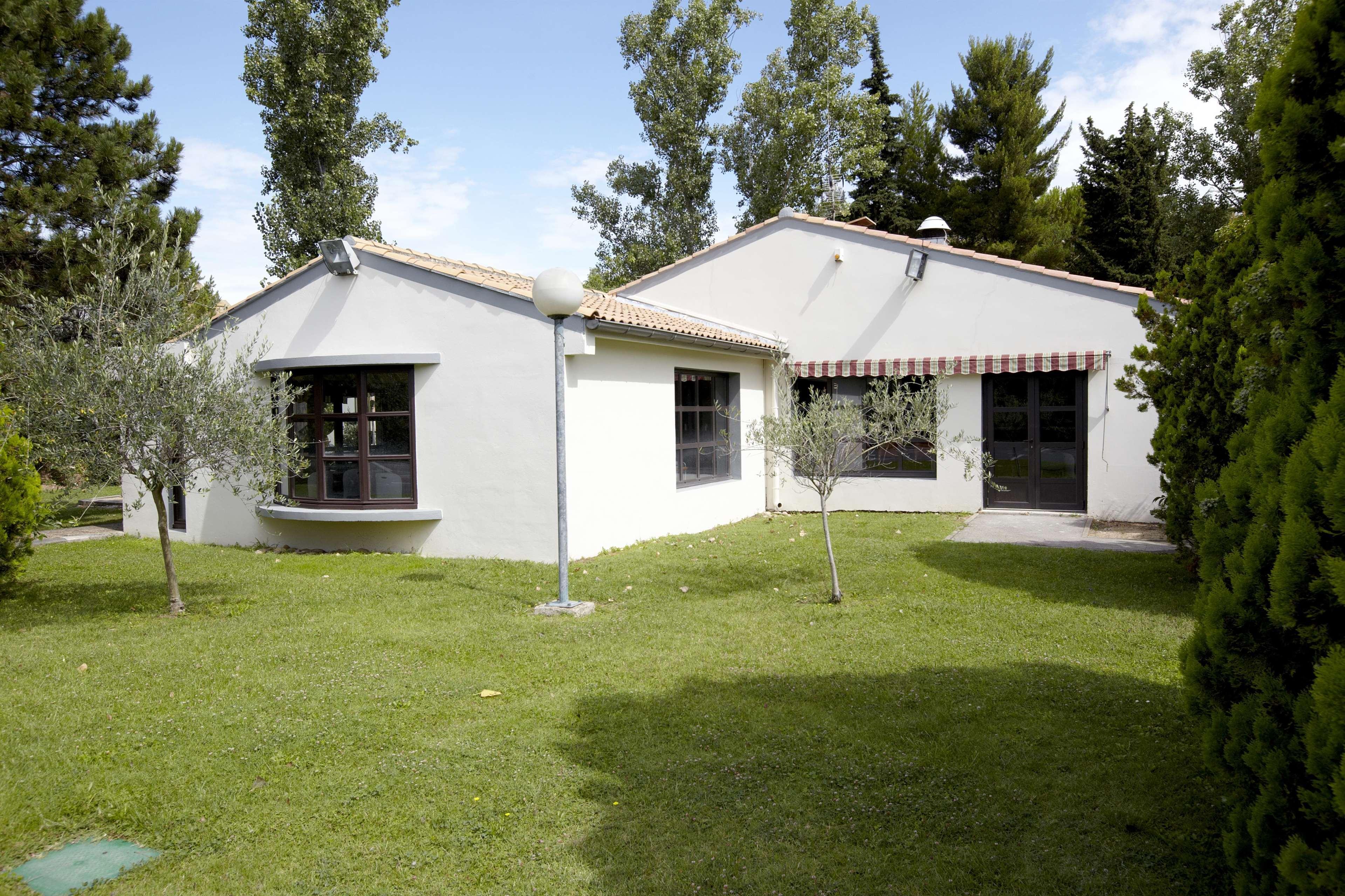 Campanile Aix En Provence Ouest Jas-de-bouffan Hotel 3*
