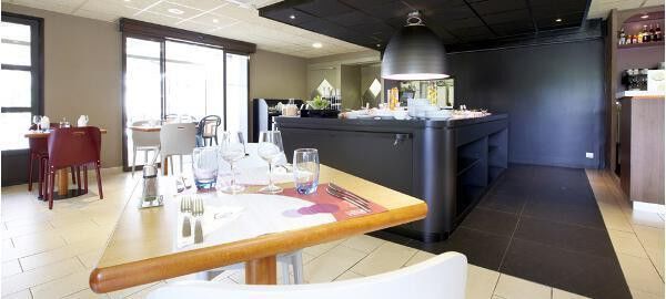 Campanile Aix En Provence Ouest Jas-de-bouffan Hotel 3*