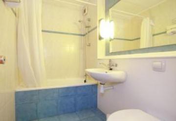 Campanile Aix En Provence Ouest Jas-de-bouffan 3*
